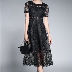 Black Lace Grommet-Accent Empire Waist Midi Dress